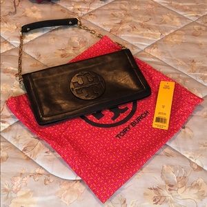 TORY BURCH - Reva Clutch - very good condition!